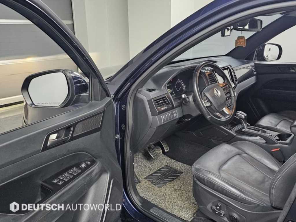 Ssangyong Rexton - Vista 9