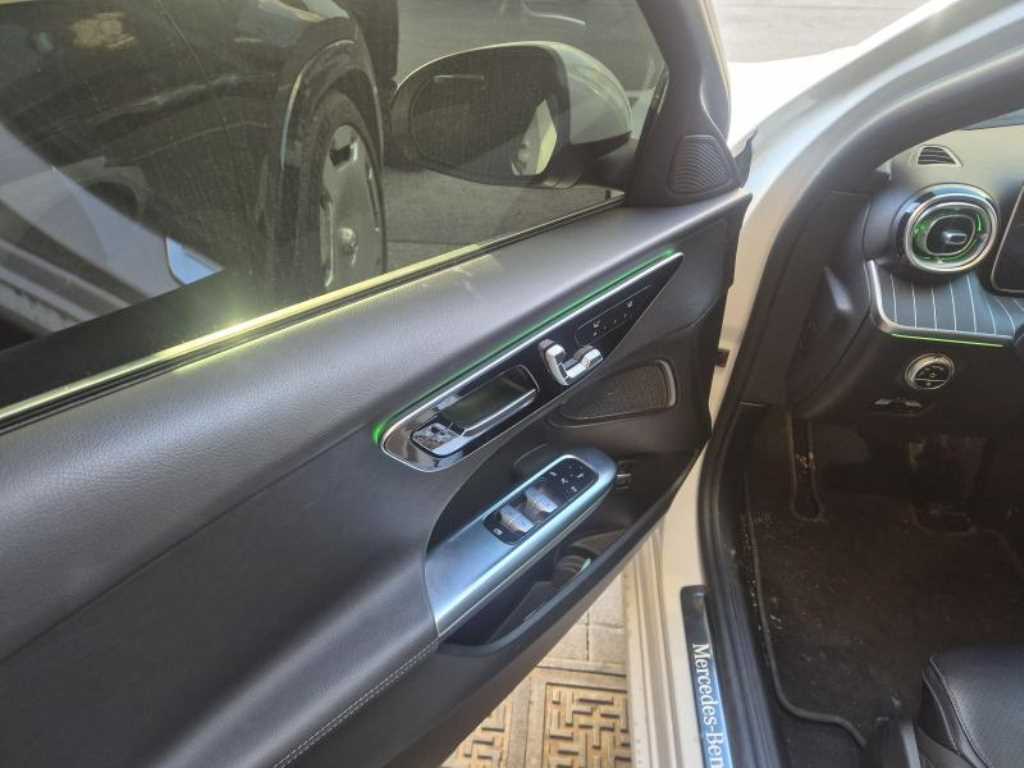 Mercedes Benz C Class - Vista 6