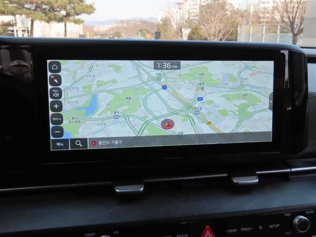 KIA Carnival - Vista 8