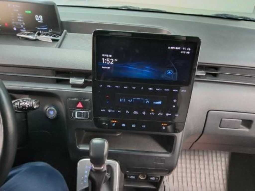 HYUNDAI Staria - Vista 5