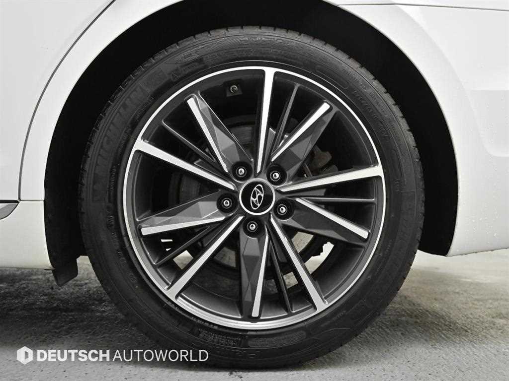 HYUNDAI Grandeur - Vista 5