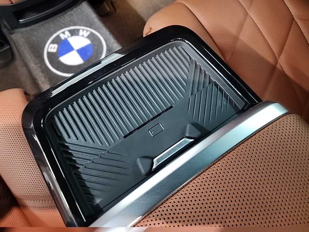 BMW 7 Series 2024 Negro - Importación desde Corea - HF Imports Iquique - Foto 15