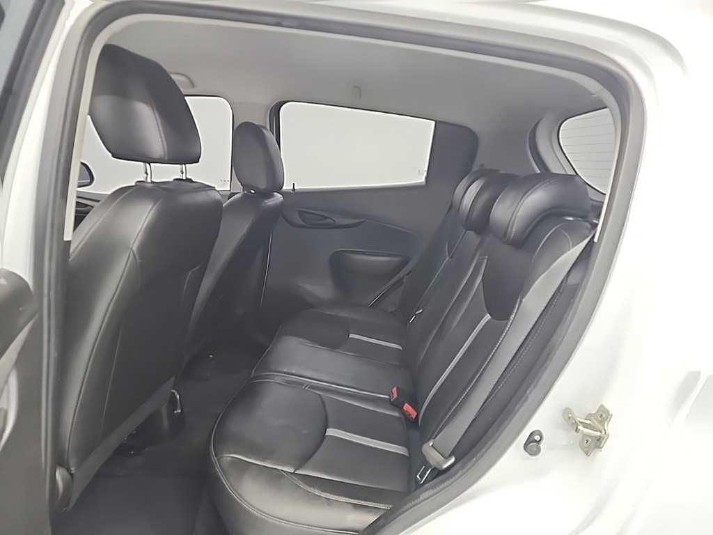 Chevrolet Spark - Vista 12