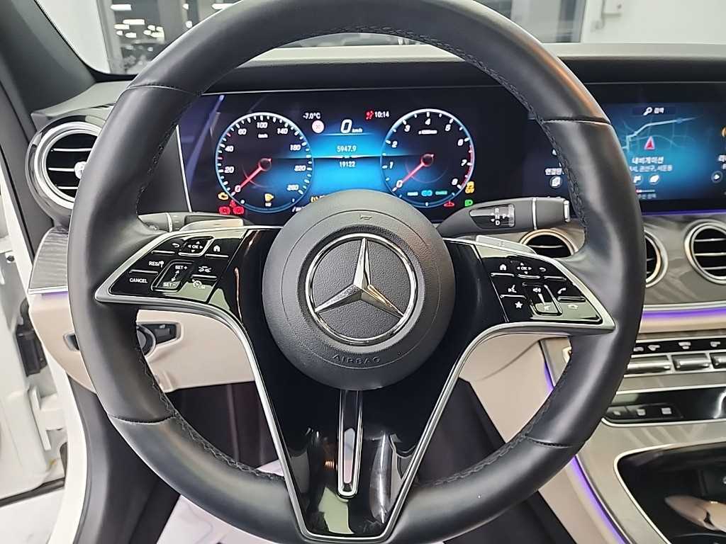 Mercedes Benz E class - Vista 9