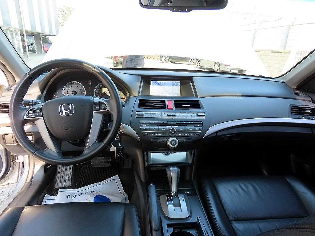 Honda Accord - Vista 7