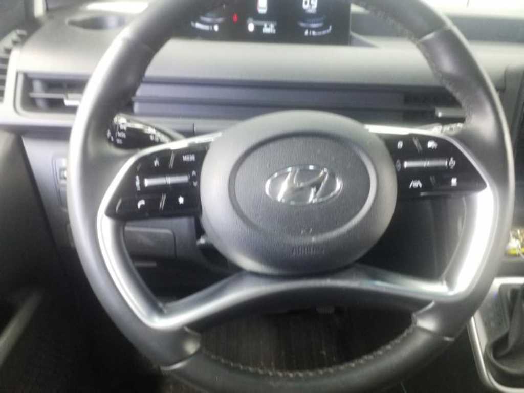 HYUNDAI Staria - Vista 9