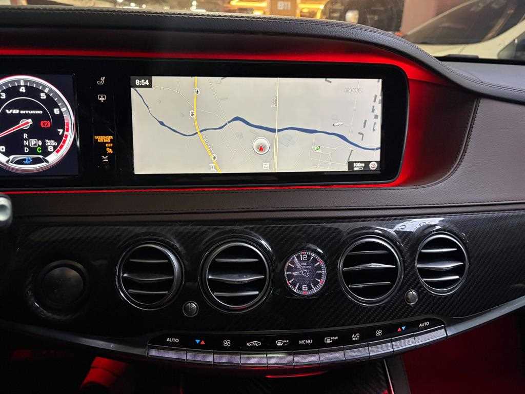 Mercedes Benz S Class - Vista 11