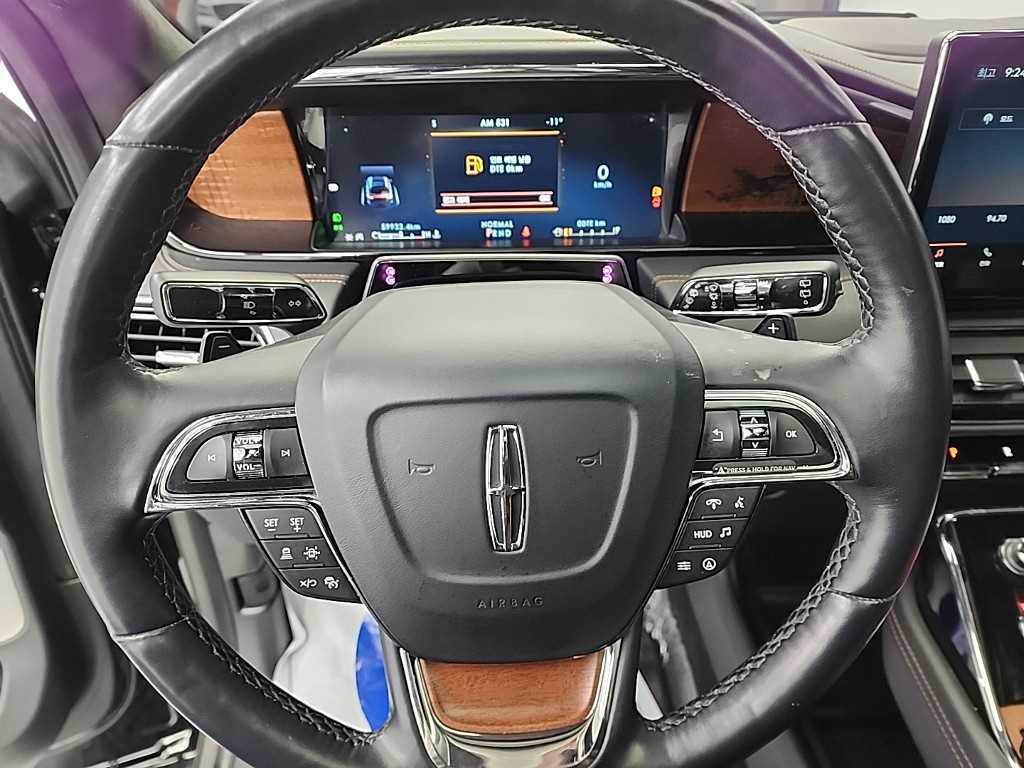 Lincoln Navigator - Vista 9