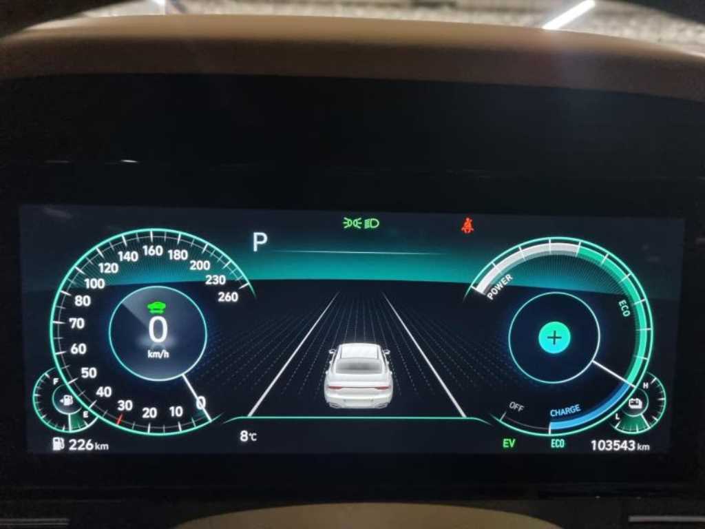 HYUNDAI Grandeur - Vista 5