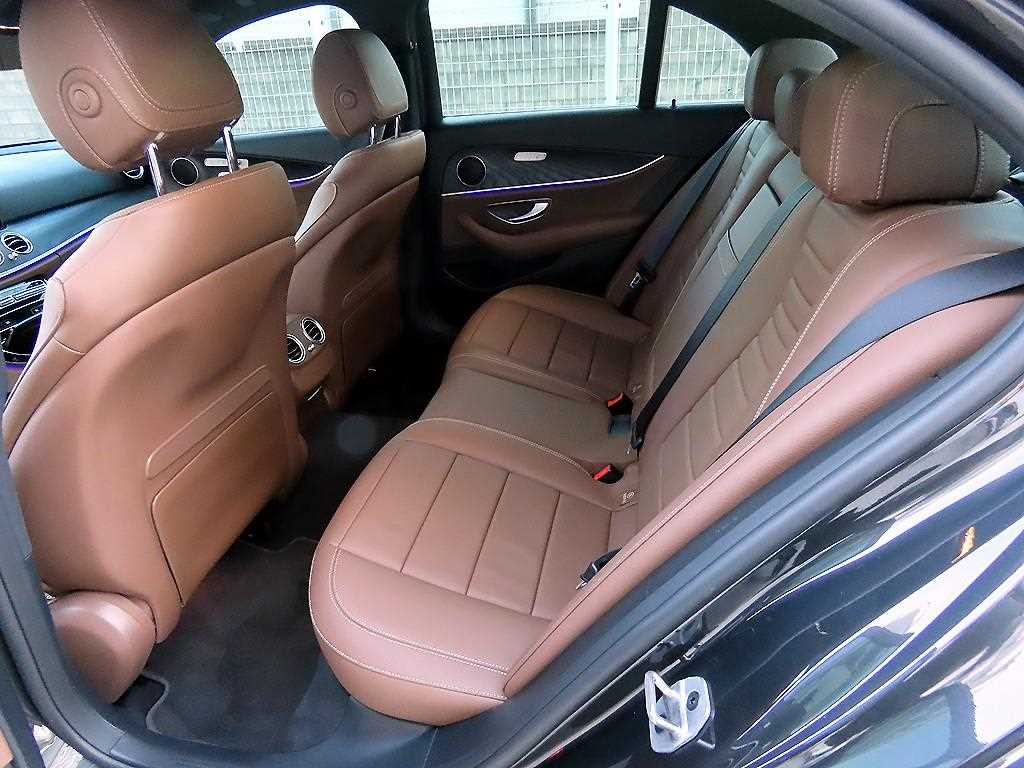 Mercedes Benz E class - Vista 6