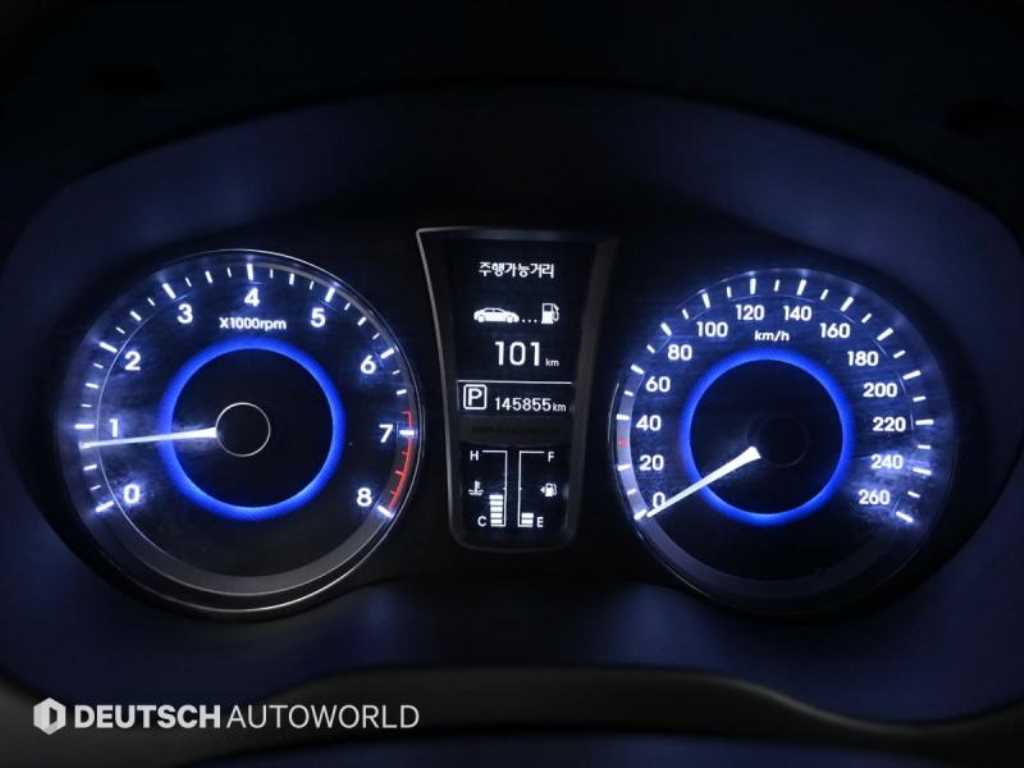 HYUNDAI Grandeur - Vista 8