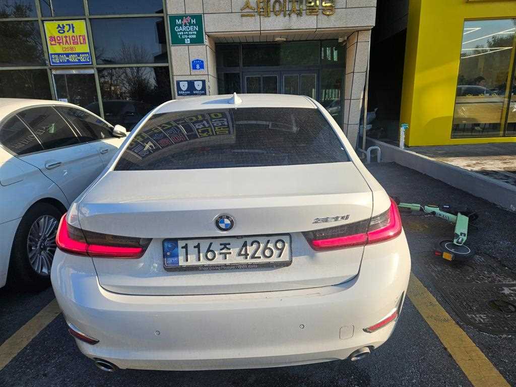 BMW 3 series - Vista 4