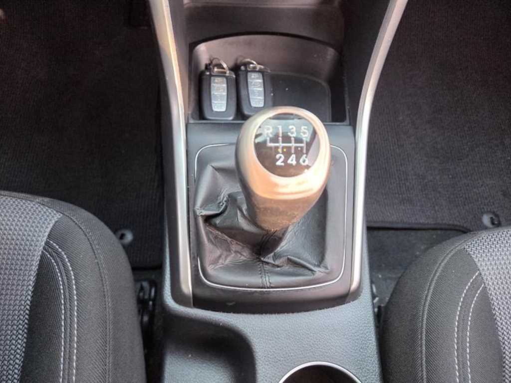 HYUNDAI i30 - Vista 9