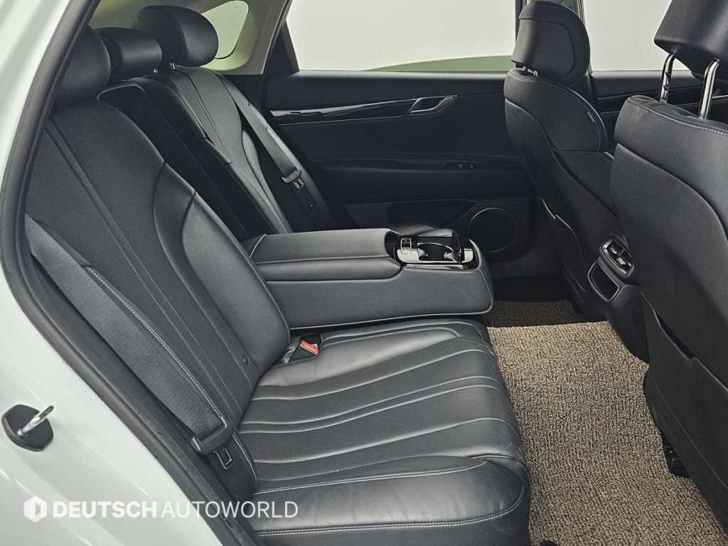 Genesis G80 - Vista 12