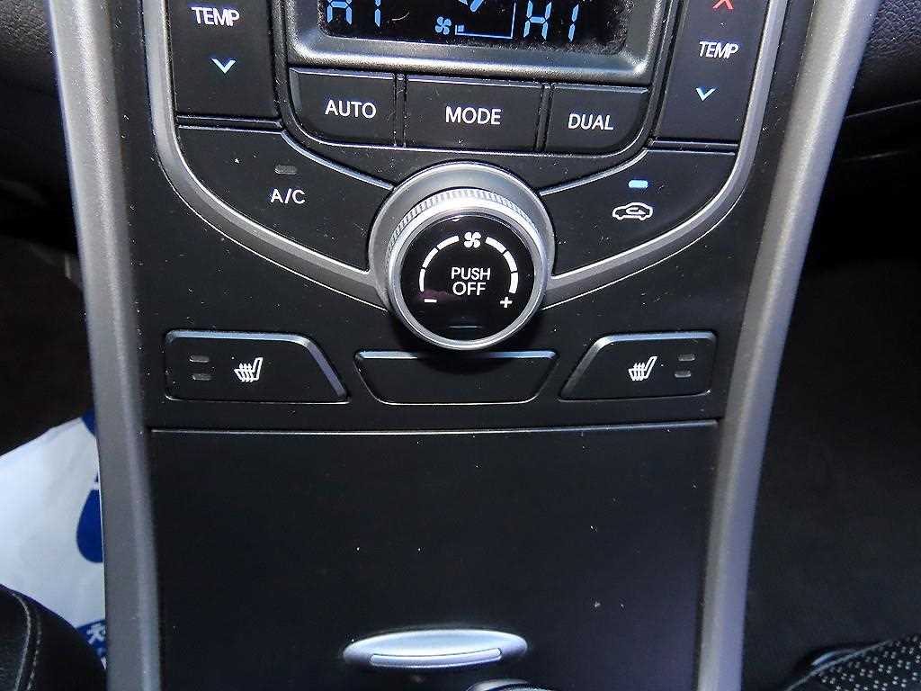 HYUNDAI Avante 2015 Plateado - Importación desde Corea - HF Imports Iquique - Foto 13