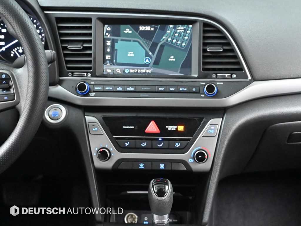 HYUNDAI Avante 2018 Gris - Importación desde Corea - HF Imports Iquique - Foto 14