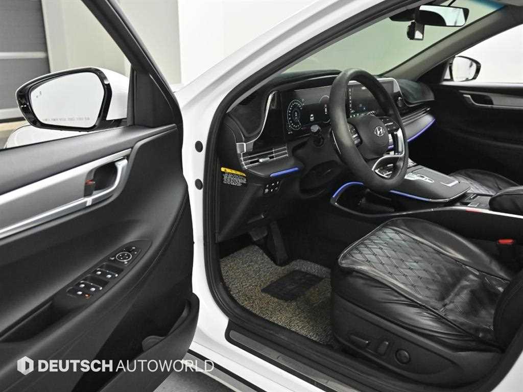 HYUNDAI Grandeur - Vista 11