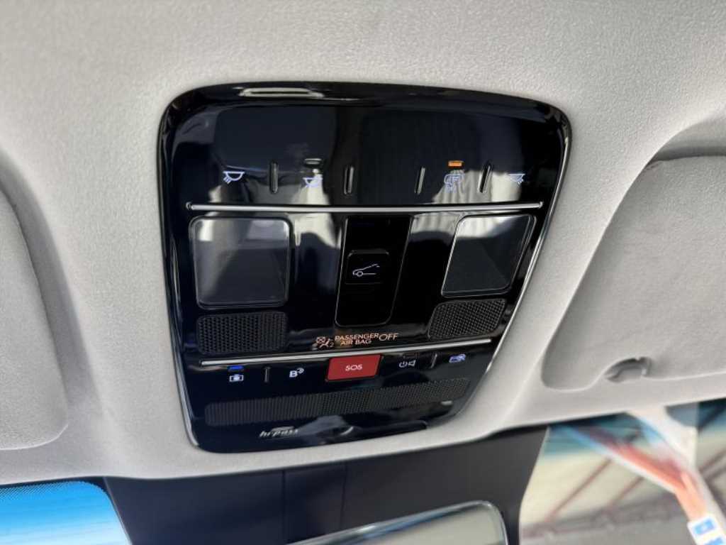 HYUNDAI Grandeur - Vista 11