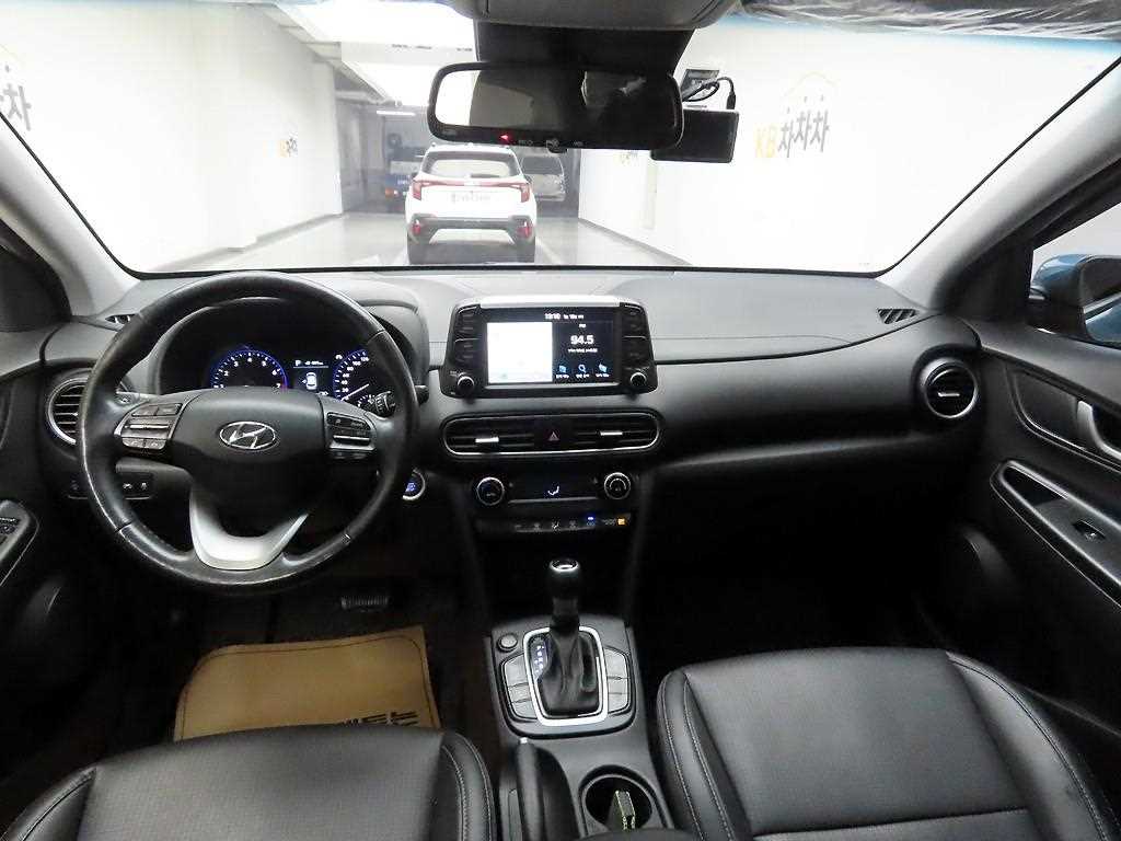 HYUNDAI Kona - Vista 6