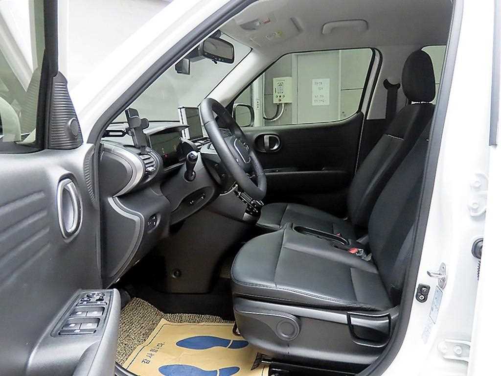 HYUNDAI Casper - Vista 5