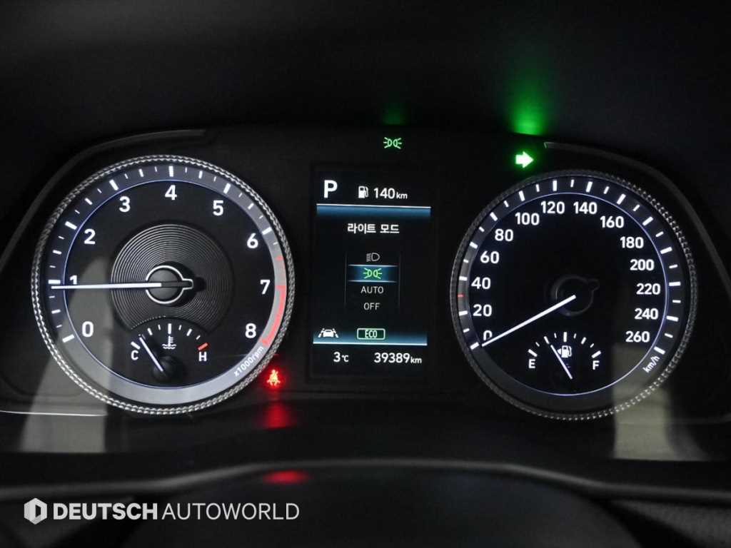 HYUNDAI Sonata - Vista 8