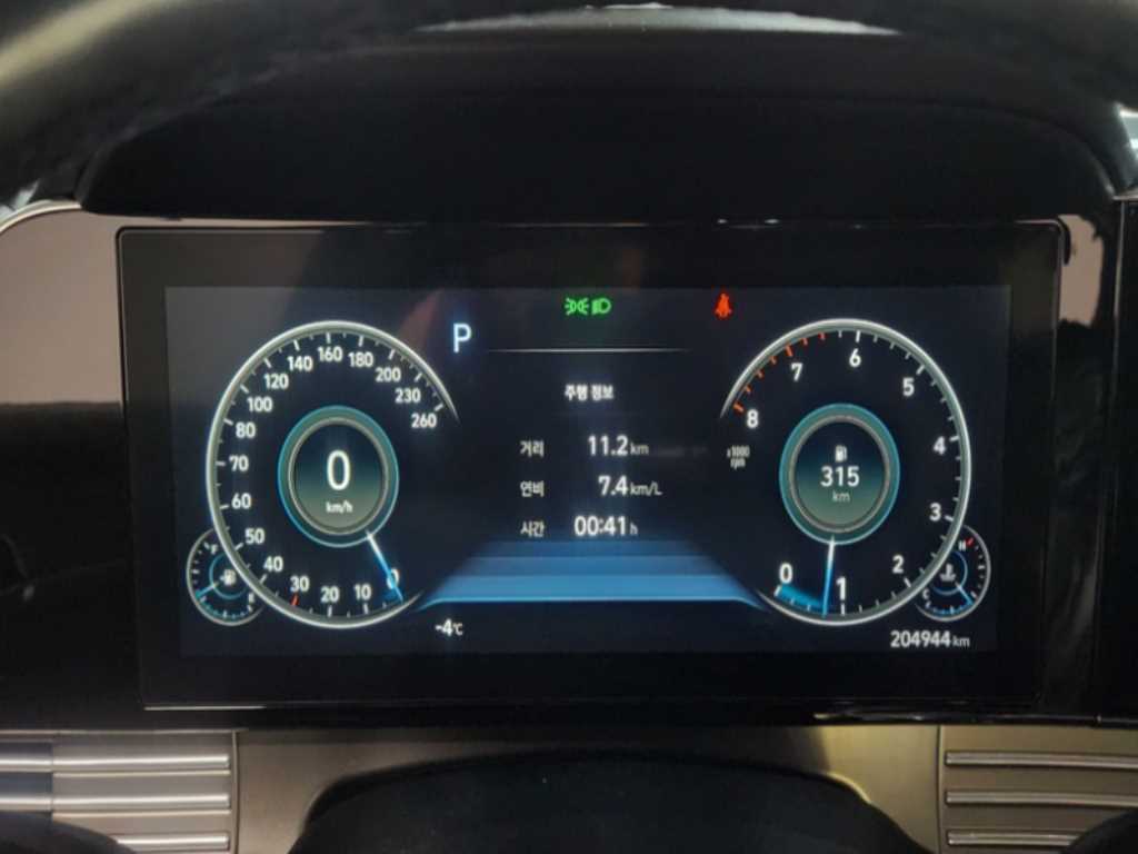 HYUNDAI Grandeur - Vista 8