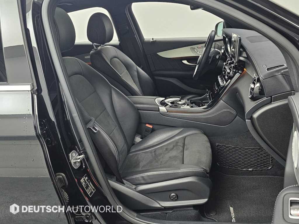 Mercedes Benz GLC Class - Vista 10