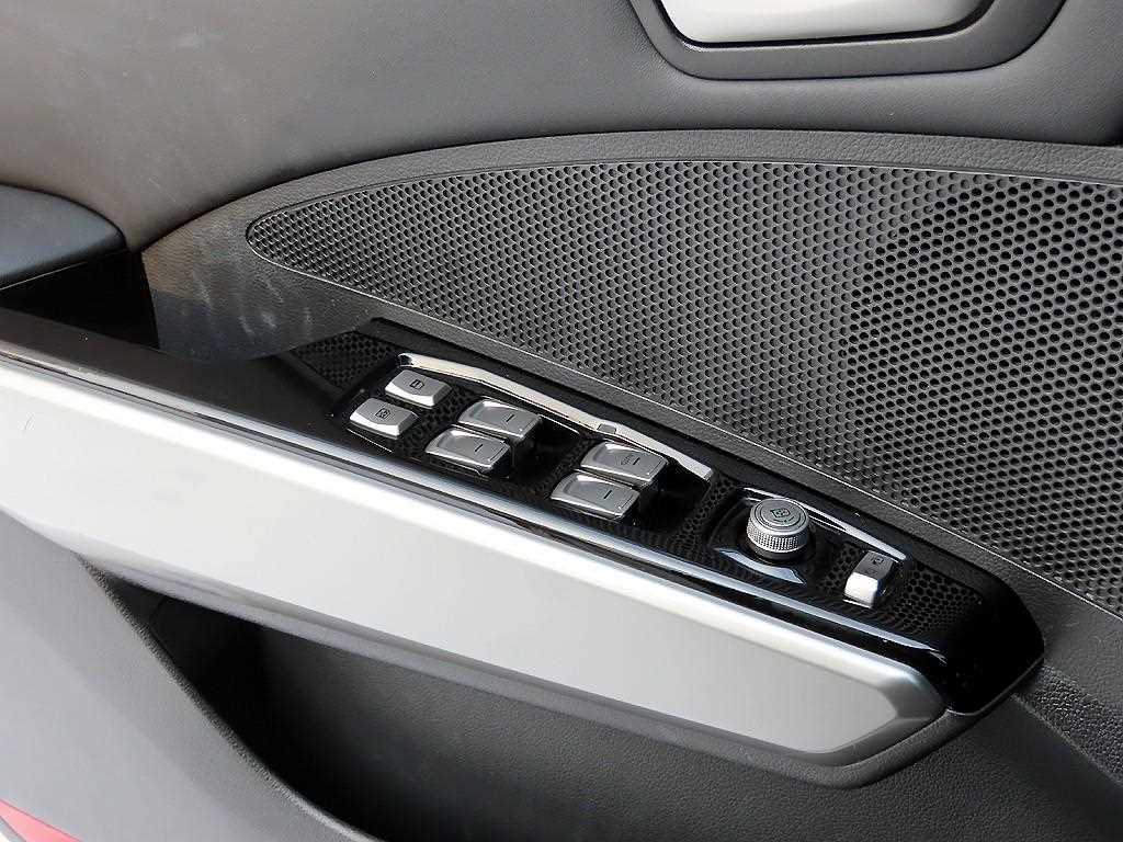 Ssangyong Tivoli - Vista 11