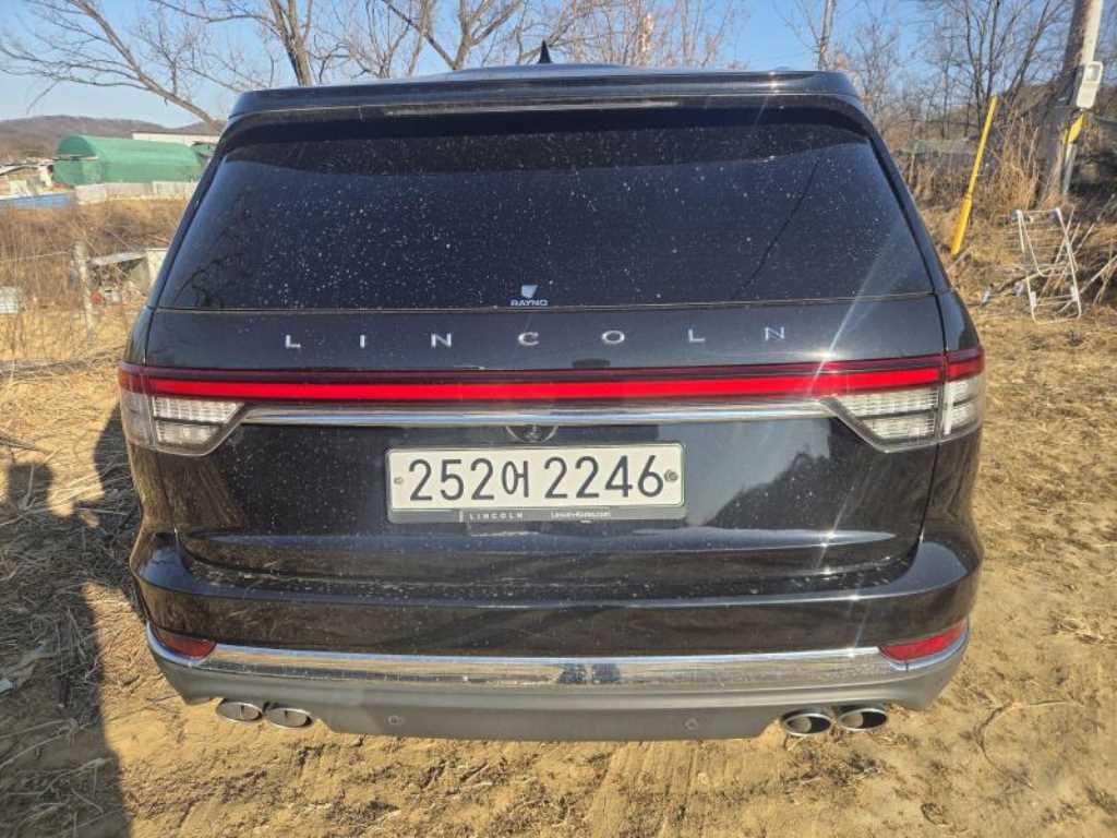 Lincoln Aviator - Vista 3