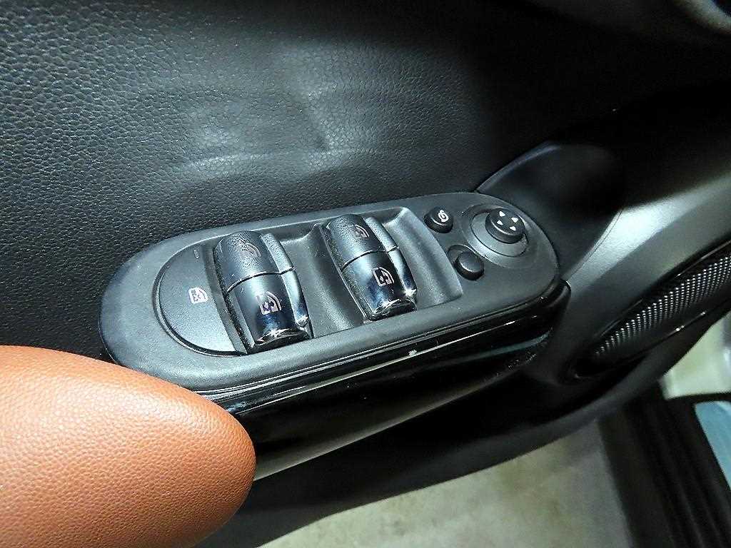 Mini Cooper 2023 Gris - Importación desde Corea - HF Imports Iquique - Foto 13