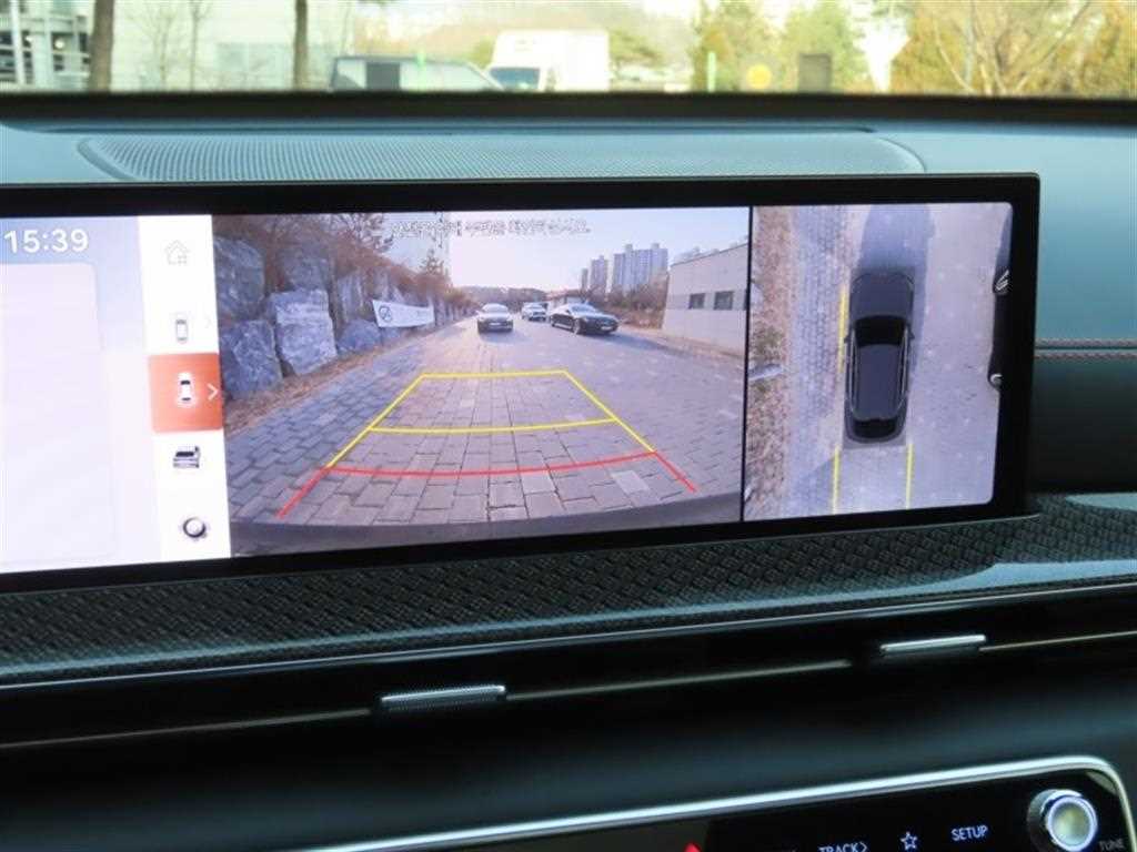 Genesis GV80 - Vista 9