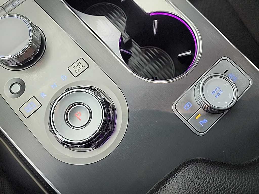 Genesis GV80 - Vista 8