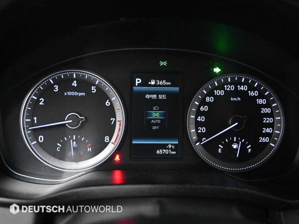 HYUNDAI Grandeur - Vista 8