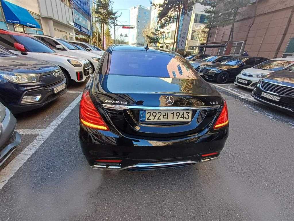 Mercedes Benz S Class - Vista 4