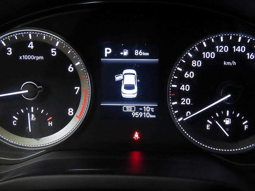 HYUNDAI Grandeur - Vista 9