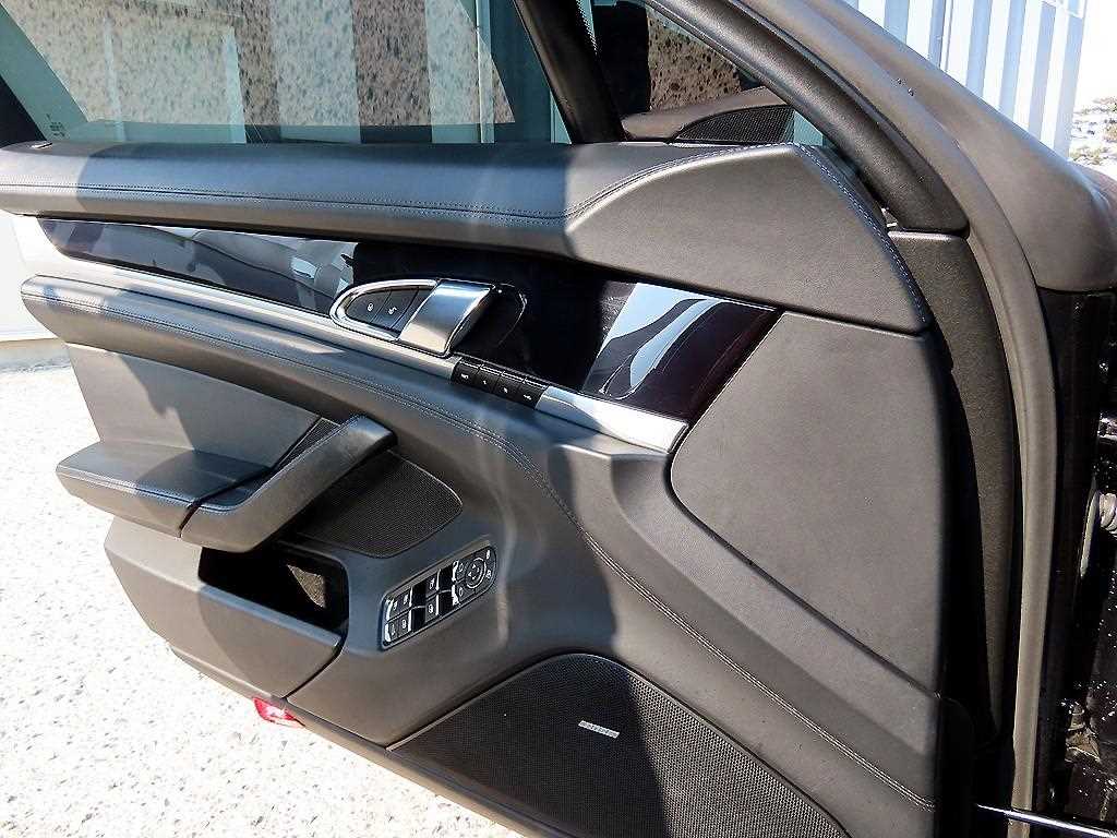 Porsche Panamera - Vista 11