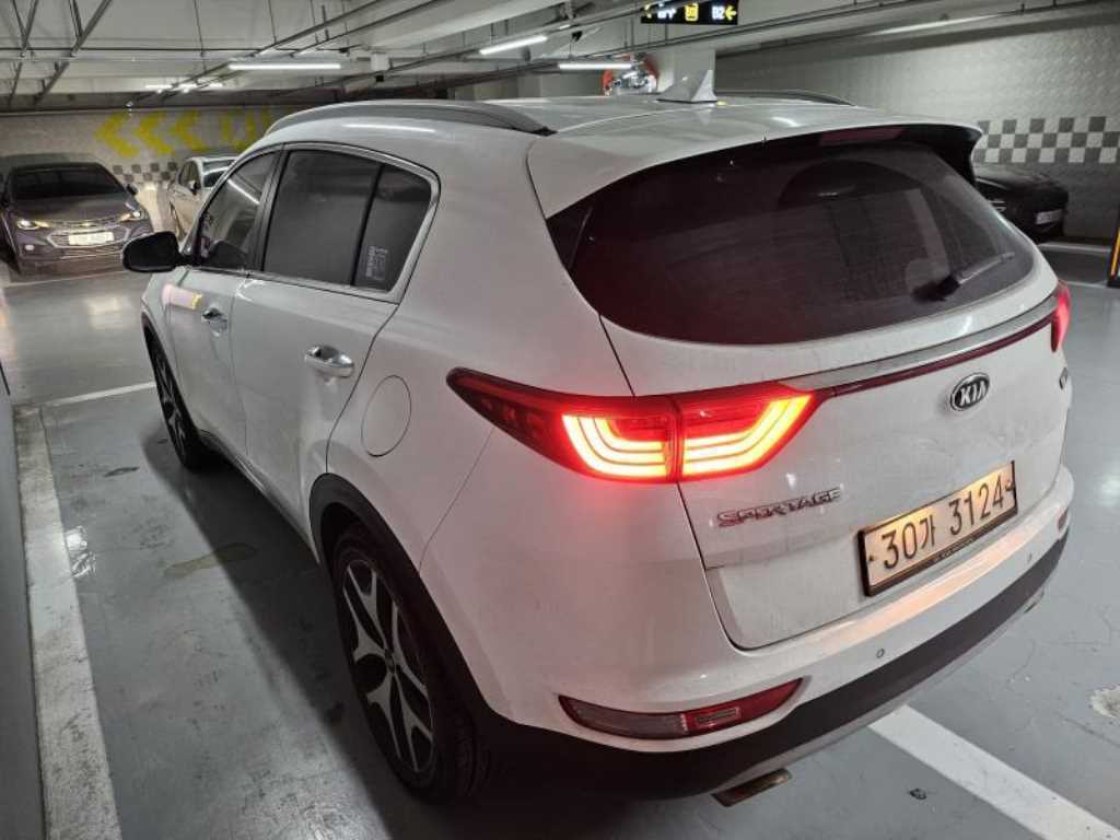 KIA Sportage - Vista 4