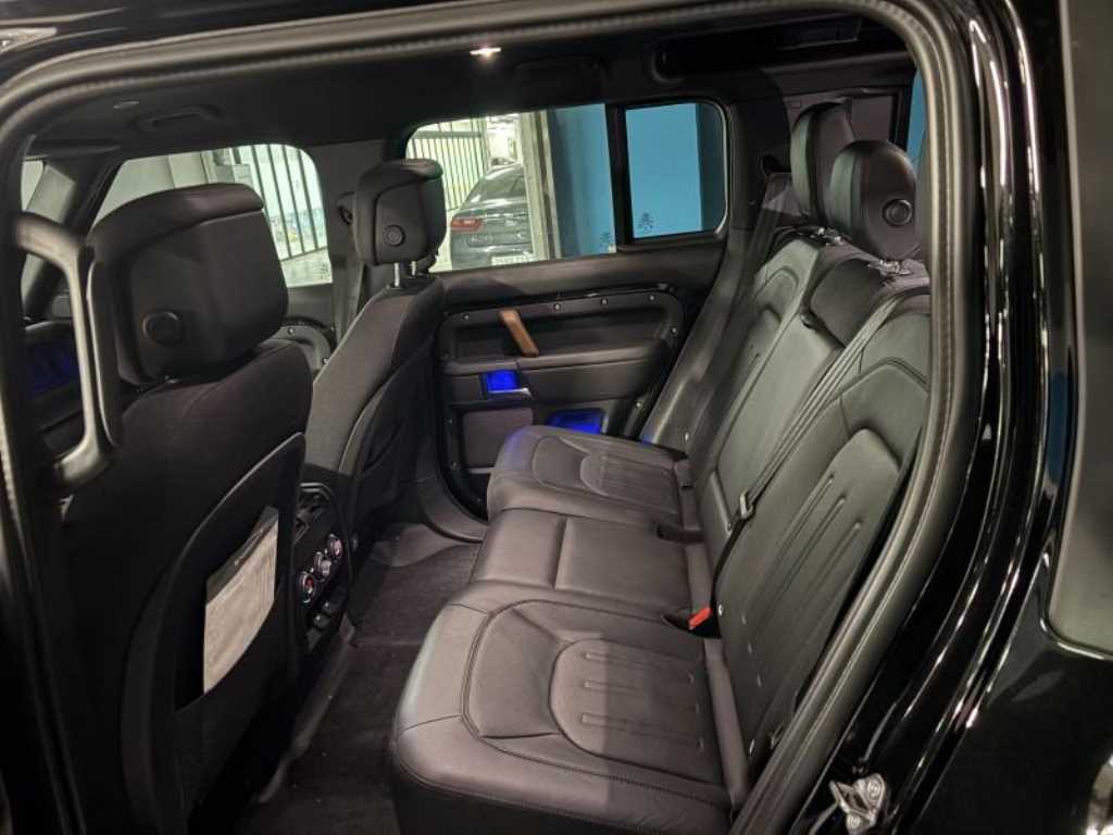 Land Rover Defender - Vista 7