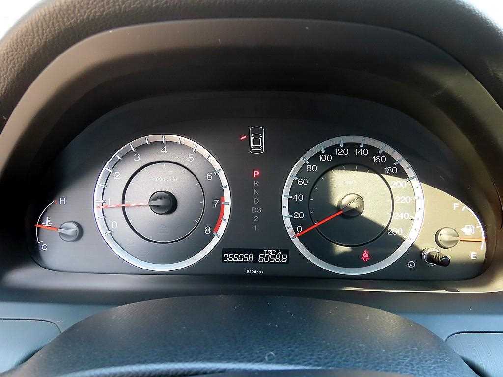 Honda Accord - Vista 9