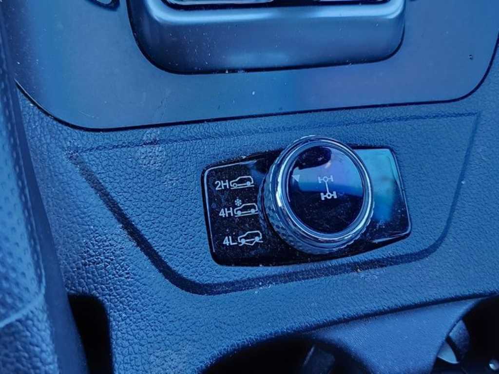 Ssangyong Rexton 2024 the color of pearl - Importación desde Corea - HF Imports Iquique - Foto 13