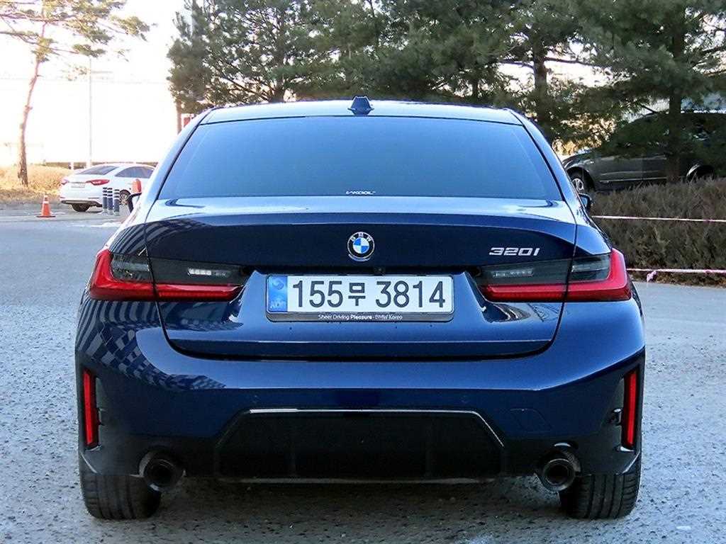 BMW 3 series - Vista 4