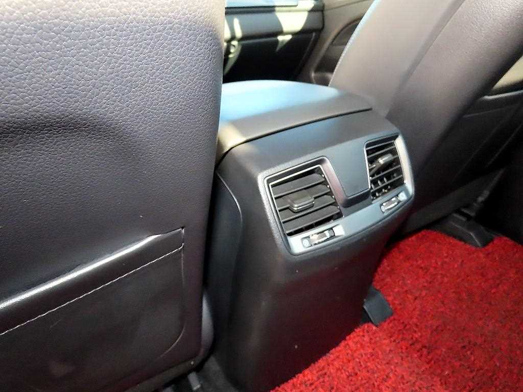 Ssangyong Rexton 2023 Rojo - Importación desde Corea - HF Imports Iquique - Foto 17