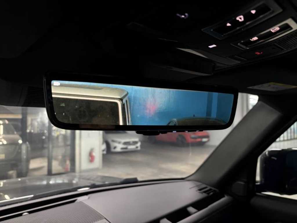 Land Rover Defender - Vista 11