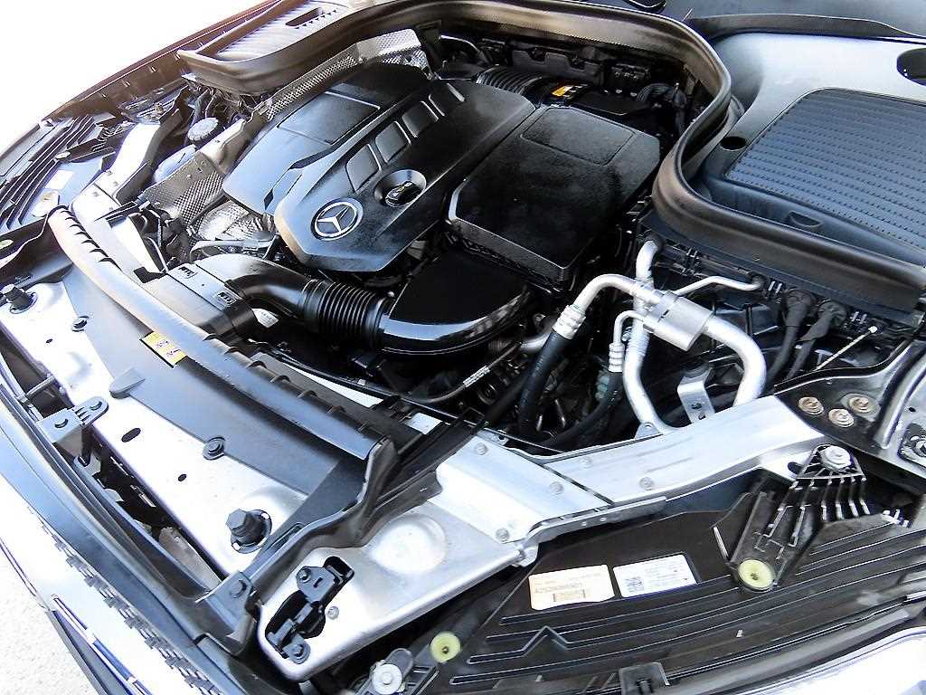 Mercedes Benz GLC Class 2021 Negro - Importación desde Corea - HF Imports Iquique - Foto 19