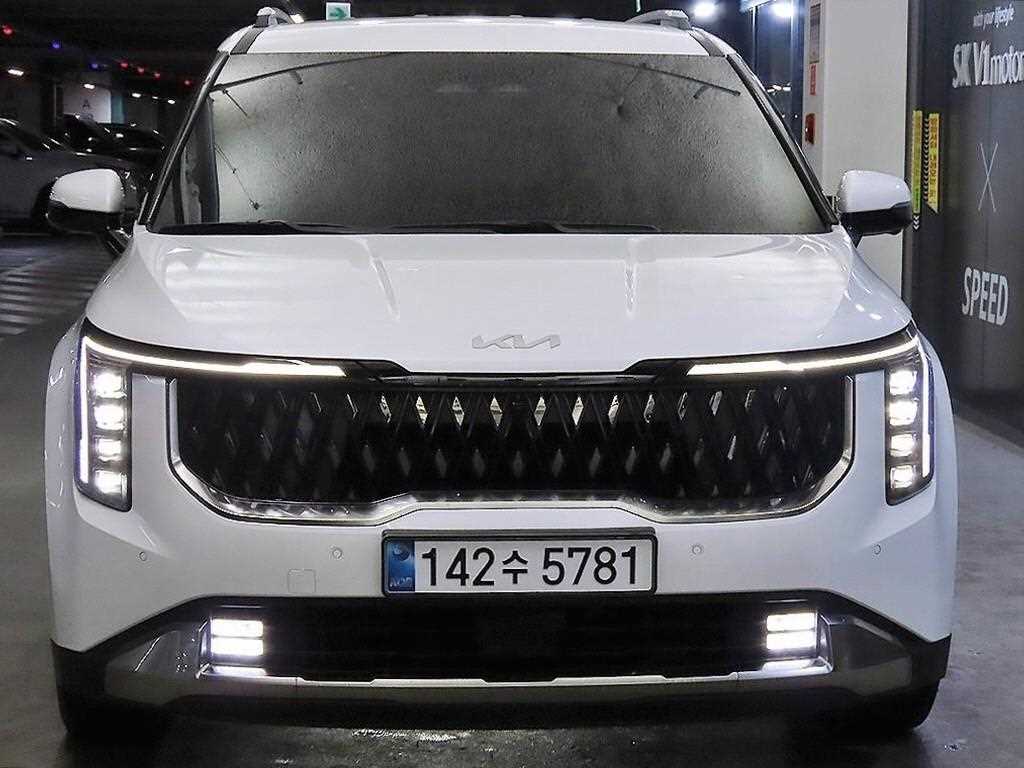 KIA Carnival 2025 Blanco - Importación desde Corea - HF Imports Iquique - Foto 1