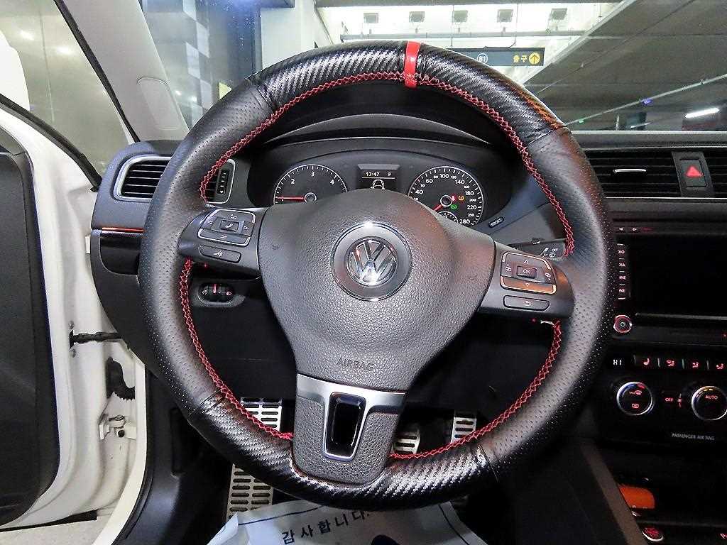 Volkswagen Jetta - Vista 8