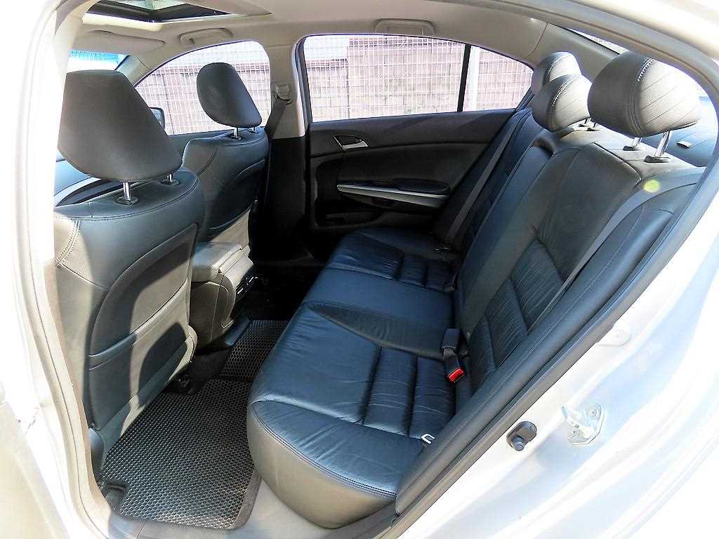 Honda Accord - Vista 6