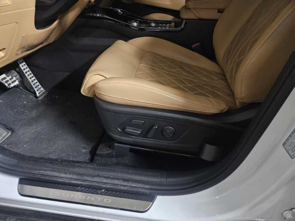 KIA Sorento - Vista 8
