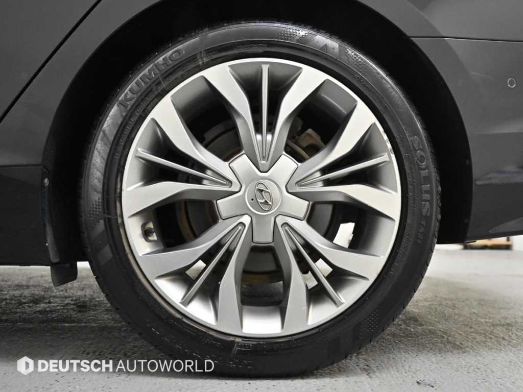 HYUNDAI Sonata - Vista 5