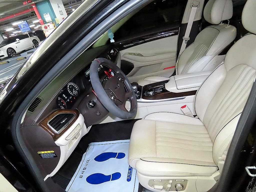 Genesis EQ900 - Vista 6